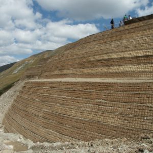 terra rinforzata con geogriglie